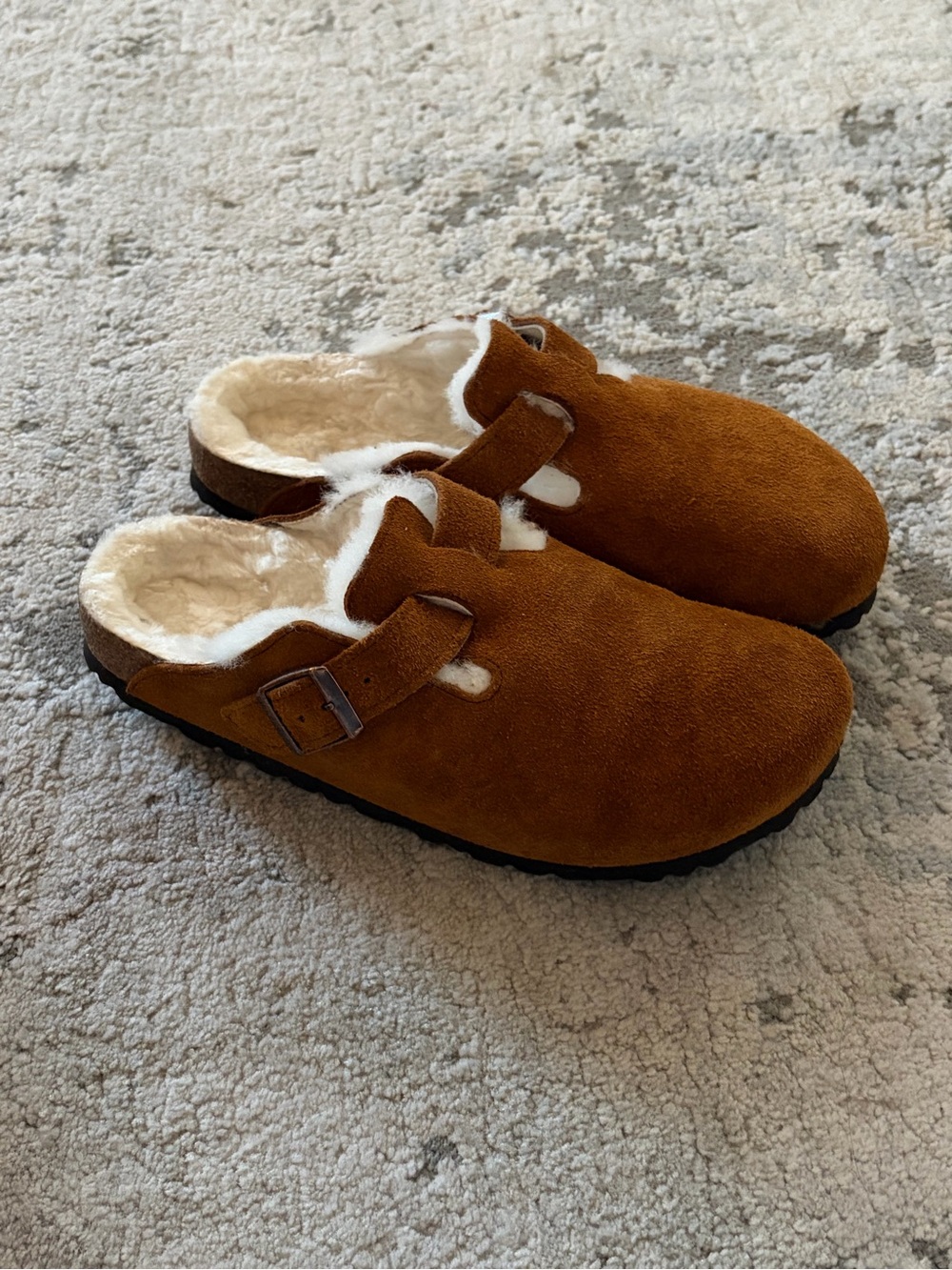 Birkenstock Shearling-Lined Suede Clogs in Chestnut Brown - Picture 3 of 8